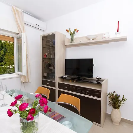 Apartment Put Ravnih Njiva