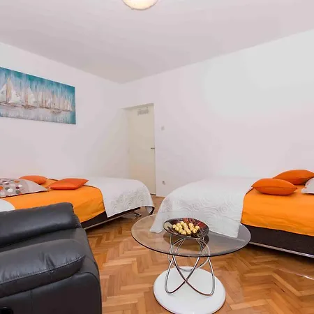 Put Ravnih Njiva Appartement *